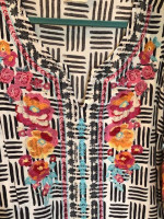 * Nice Embroidered Floral Bell Sleeve Top * Ladies' size XL