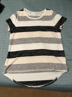 Women's Short Sleeved Top (L)
