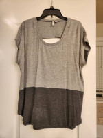 New. Ladies top