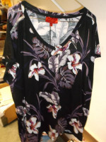 NEW!! With Tags - Women's Top - Size 2X