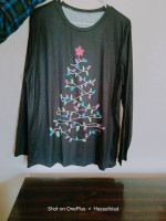 Two pictures of xxl womens top
