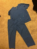 Men's scrubs XXL top and pants set like new