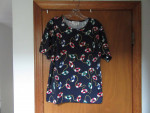 new petite/medium ladies top