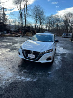 2019 Nissan Altima 135,000 mi
