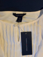 Brand new - Tommy Hilfiger : Woven Ruffle Top, whisper White size 7