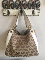 Michael Kors MK Signature Logo Ludlow Purse / Handbag / Shoulder Bag