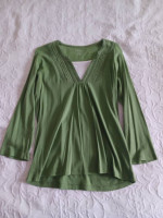6 LONG SLEEVE WOMEN TOPS, 4 SIZE M, 2 SIZE S
