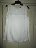 New  Loft Jeans sz 6 w/ namebrand tops