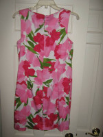 BEAUTIFUL LADIES' SIZE 10 FLORAL SHIFT DRESS W/ BEADED EMBELLISHMENT