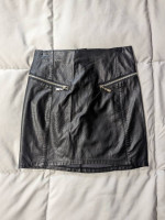 Forever 21 Black Pleather Leather-Like Mini Skirt Women's Size Small