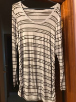Maternity tops - size XL