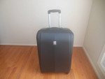 Delsey 24" Lightweight Hardshell Expandable Rolling Luggage/Suitcase