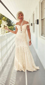 Elegant Off The Shoulder Brand New Wedding Dress/Make Offer