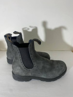 Blundstone #1630 (womens 9)