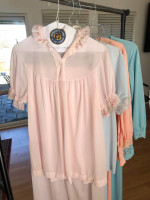 4 Sets Vintage 1950s 1960s Nylon Women’s Pajamas