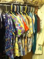 Scrub sets S & XS many SETS female some unisex