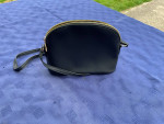 Woman's cross-body purse black