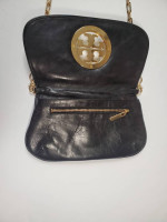 Tory Burch Gold Logo Black Bag Clutch Cross Body Purse Leather Chain