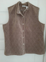 Ladies Sleeveless Vest SZ. 1X