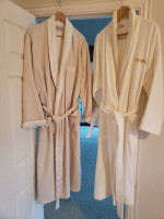Luxury Bath Robes from Harrah's Casino-Never Worn Clothing