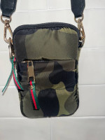 NEW SONDRA ROBERTS Purse Green Camo CELL PHONE CROSSBODY