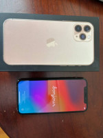 Iphone 11 Pro 64GB unlocked excellent condition