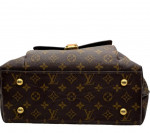 Lovouis Vuitton