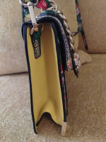 Crossbody bag with handle