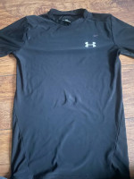 Men's Activewear Under Armour T-Shirt, Black, Slightly damaged