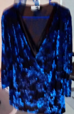 BN! £@$H1😀N BUG 18/20 Black W/ Blue Floral Blouse / Top