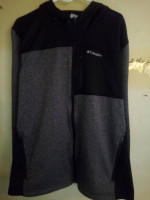 EXCELLENT CONDITION COLUMBIA 4 POCKET LONG SLEEVE HOODIE