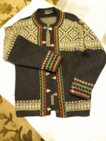 brand new M- L NORDSTRIKK WOOL SWEATER