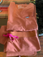 Figs Scrub Set