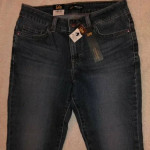 Lee Women's Legendary Regular Fit Mid Rise Capri Jeans Sz 4 Petite NWT