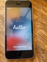 Older Apple iPhone 4, 4S and SE plus Charger