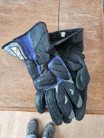 Men’s Joe Rocket Leather racing jacket with matching gloves