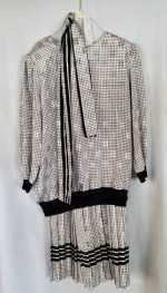 REO Originals 2 pc Ladies Dress Set