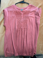 Women’s tops