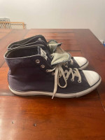 Men’s Converse Chuck Taylor high top double tongue size 12