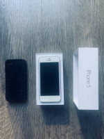 iPhone 5 16G Unlocked Needs New Battery