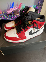 Jordan 1 Mid “white heel” size 10
