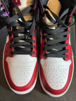 Jordan 1 Mid “white heel” size 10