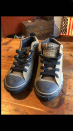 Converse / chucks. Men’s size 4. Women’s size 6. Grey blue and lime gr