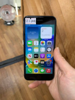 Factory unlocked Iphone SE 2nd gen (2020) 64GB