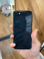 Factory unlocked Iphone SE 2nd gen (2020) 64GB