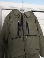 Best women's down hooded winter jacket, Small