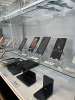 iPhone 15 Pro Max - UNLOCKED