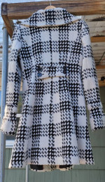 Black and White Coat Knee-Length Size Small
