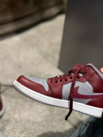 Air Jordan 1 Mid