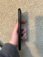 Apple iPhone XR / 64gb / Black / Unlocked